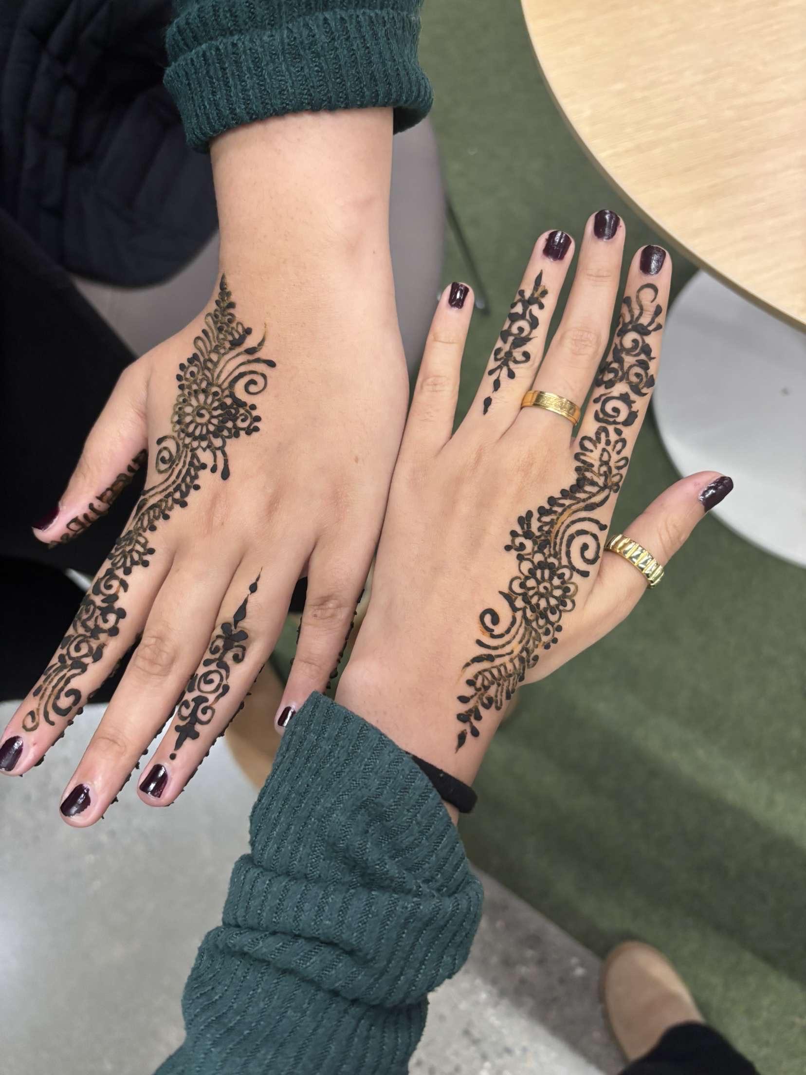 Henna design vines-1