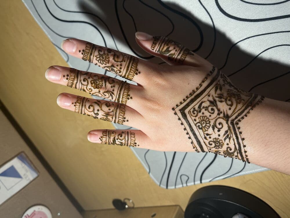 Henna design vines-2
