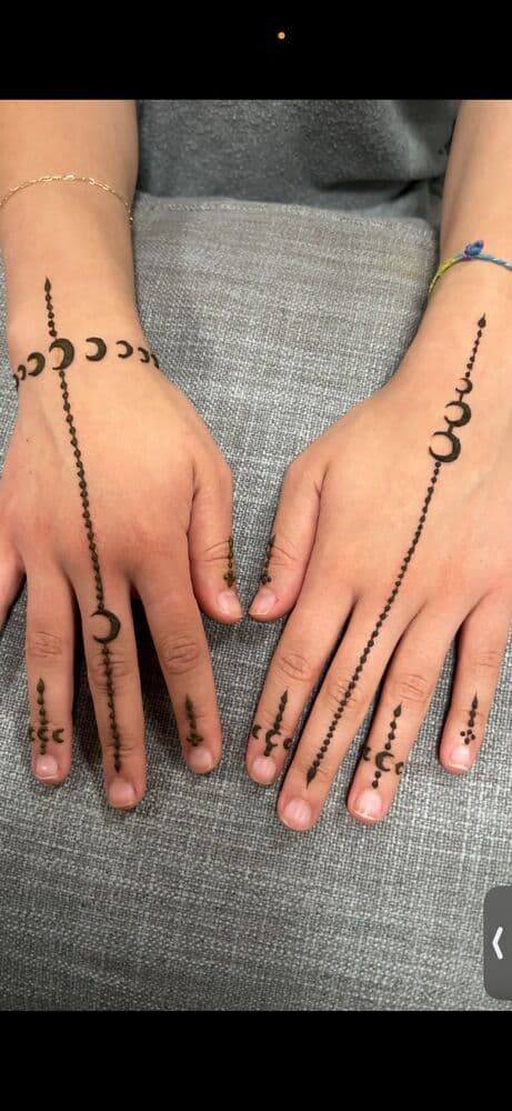 Henna design minimalistic-3